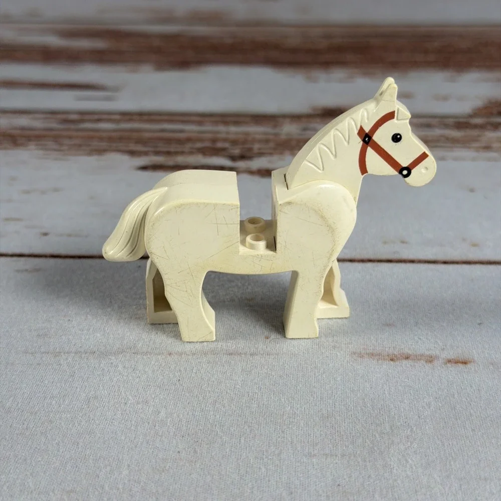 LEGO White Horse with Moveable Head Articulated Vintage Castle Farm Used